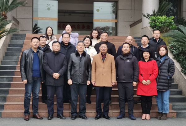 合影1_副本_副本.jpg 合影1_副本_副本.jpg