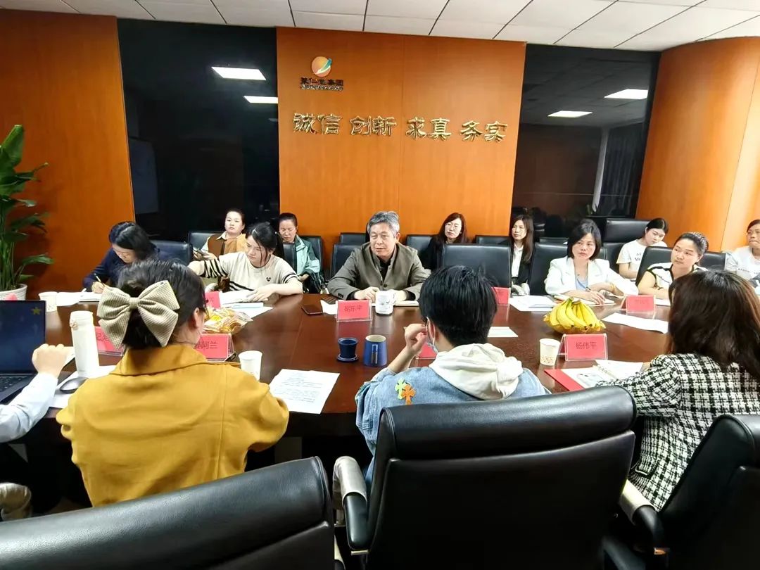 e37eb64bc56a430e7601035fcd552a0e.jpg e37eb64bc56a430e7601035fcd552a0e.jpg