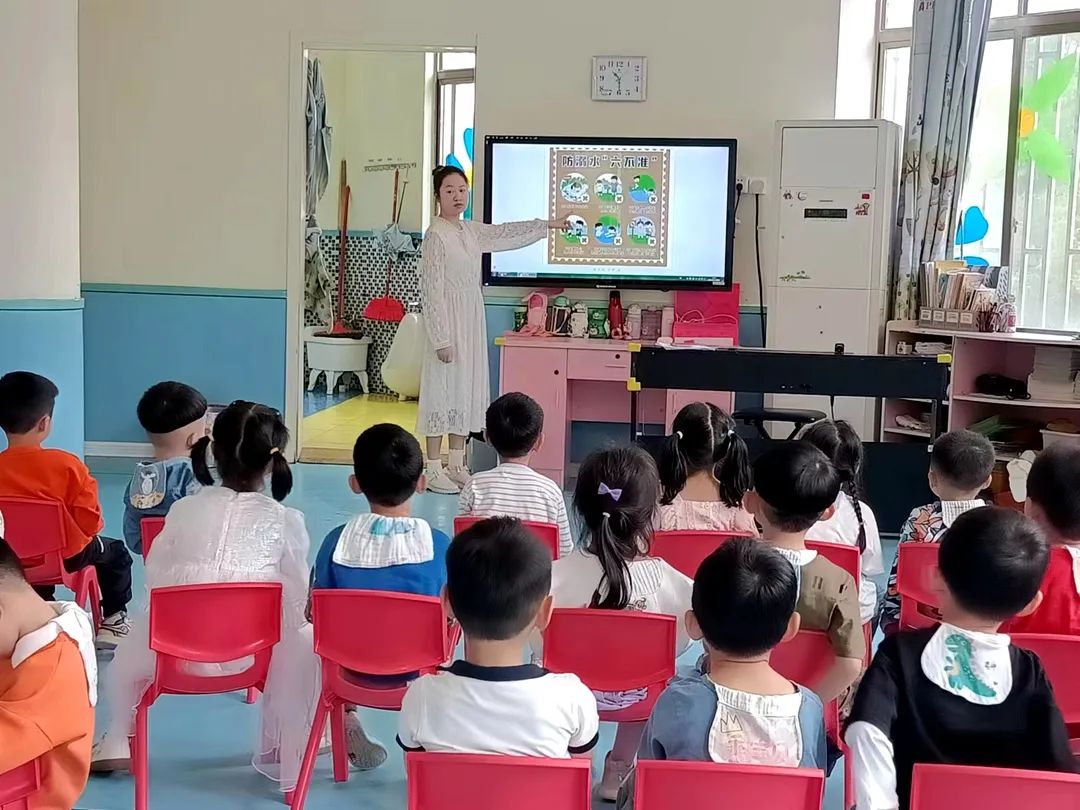 8dcf276a187e48c69a5b9f96bd1556fc.jpg 8dcf276a187e48c69a5b9f96bd1556fc.jpg