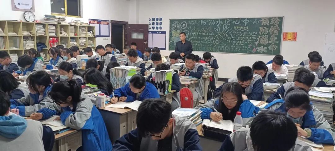 17ae5a312106b8c1492e94687862d9cf.jpg 17ae5a312106b8c1492e94687862d9cf.jpg