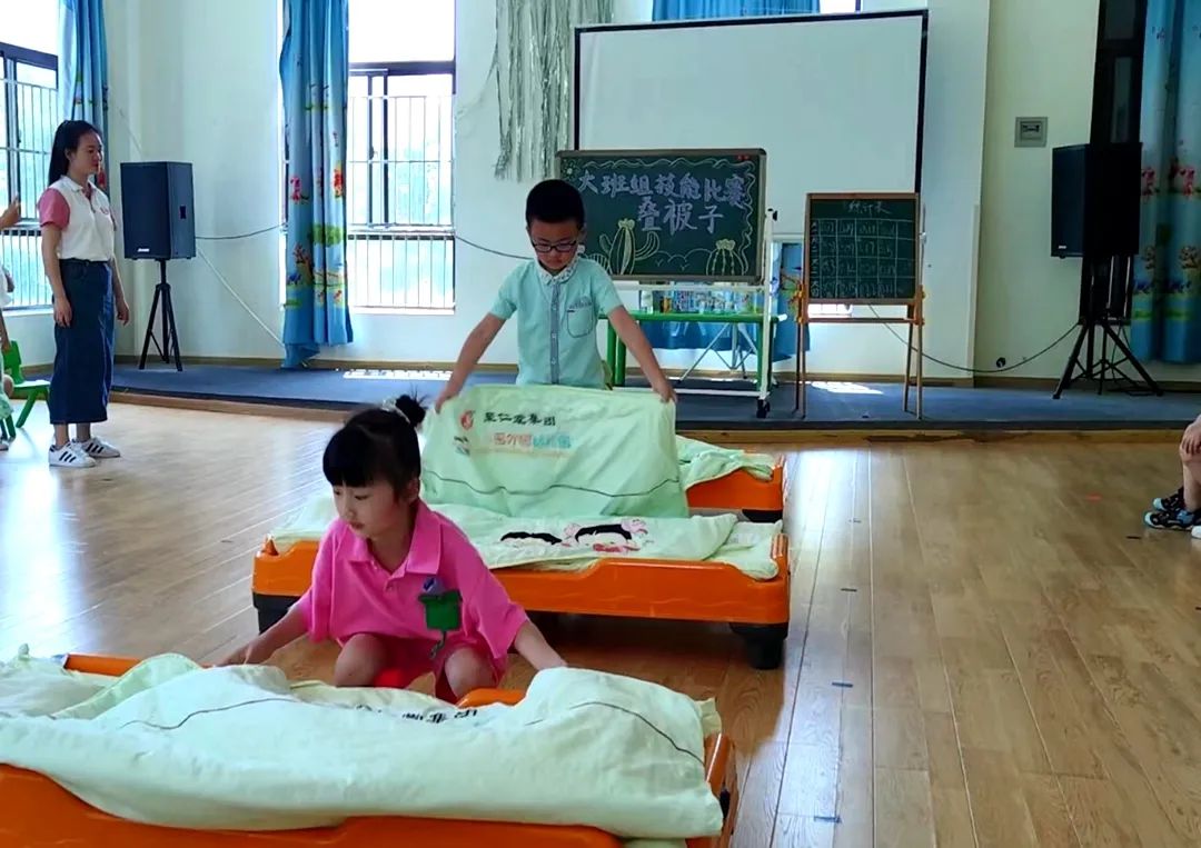 bbd599a13853bfbb6c8219739df0f124.jpg bbd599a13853bfbb6c8219739df0f124.jpg